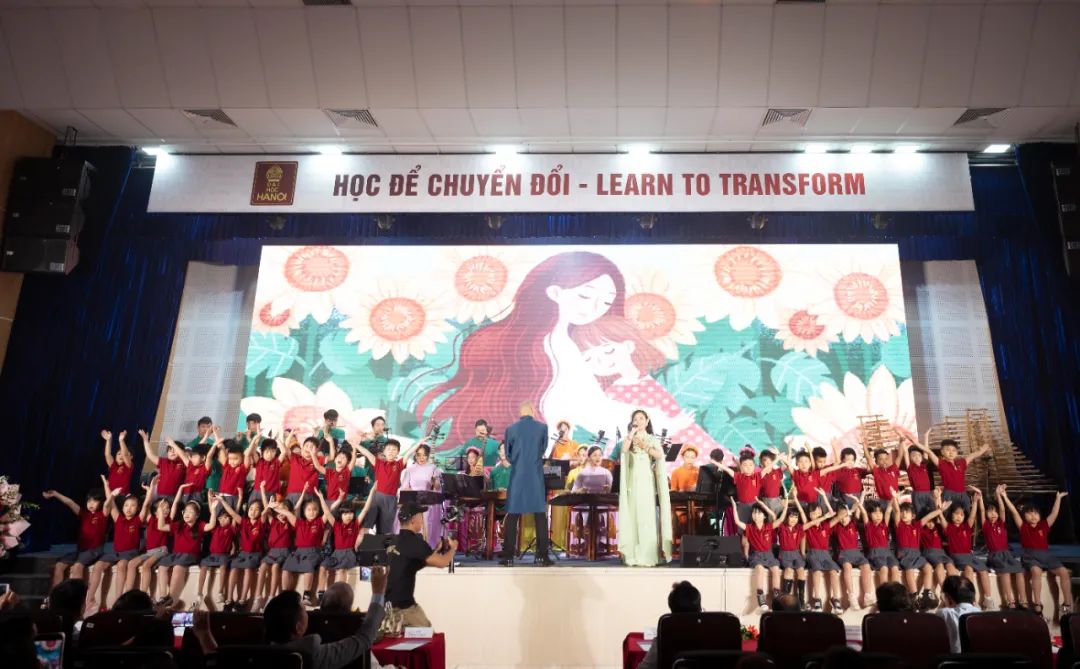 【报道】“同唱一首歌”中国—东盟（越南）青年影视歌会在越南举行2.jpg