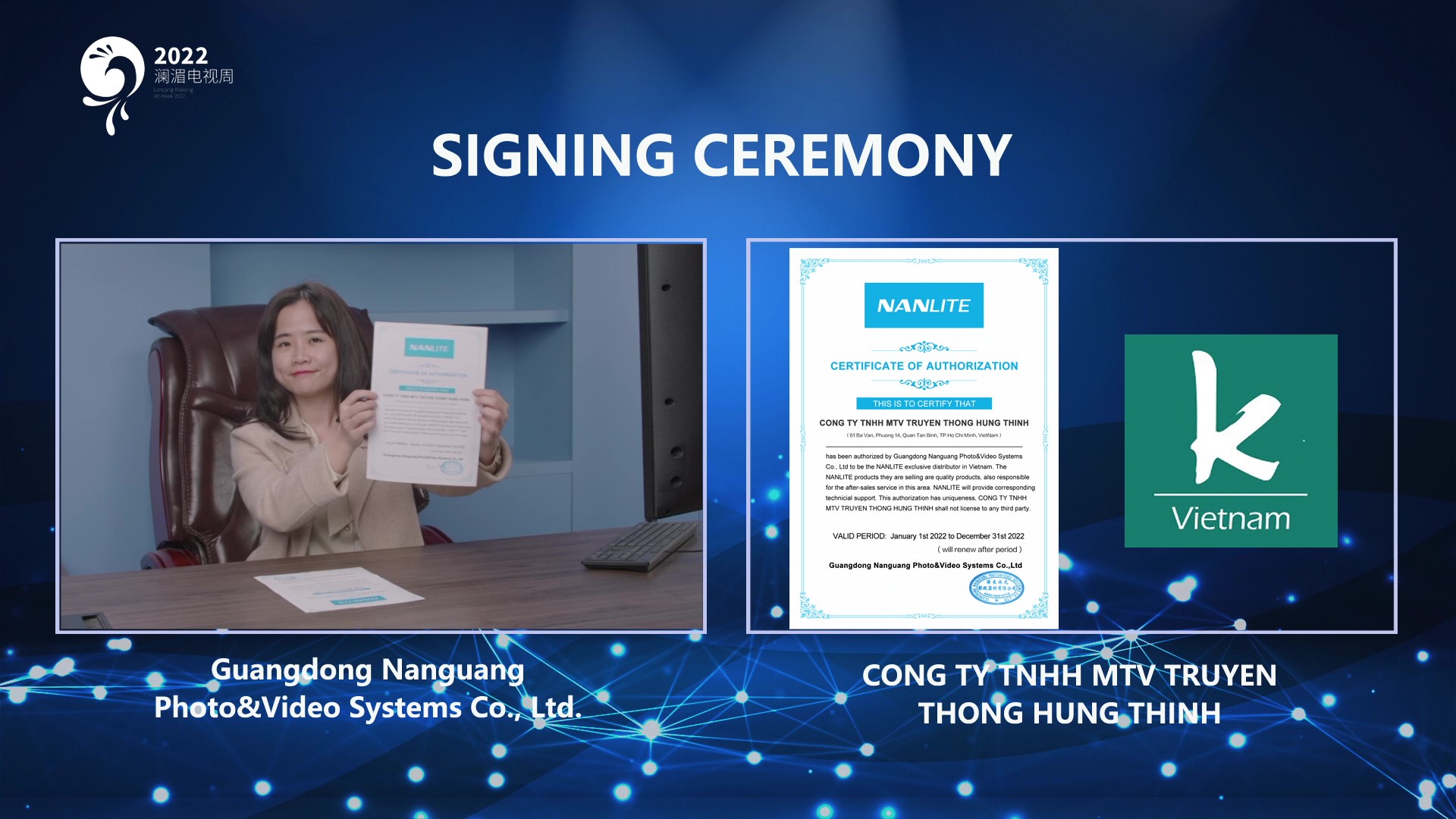 signingceremony_Moment.jpg